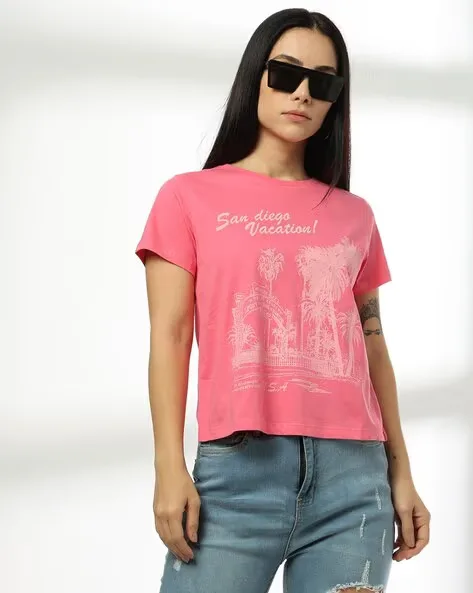 473Wx593H-443065549-pink-MODEL.webp Women San Diego Vacation Printed Regular Fit Crew-Neck T-Shirt - Image 1