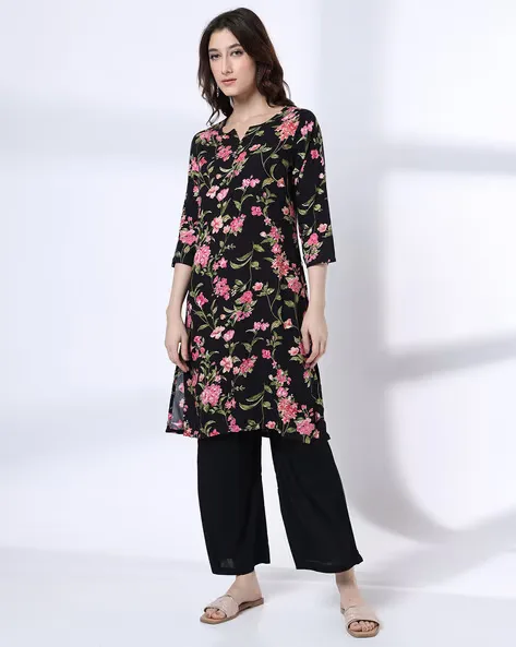473Wx593H-443067475-black-MODEL.webp Women Floral Print Straight Kurta - Image 1