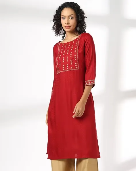 473Wx593H-443067552-red-MODEL.webp Women Straight Kurta With Yoke Embroidery - Image 1